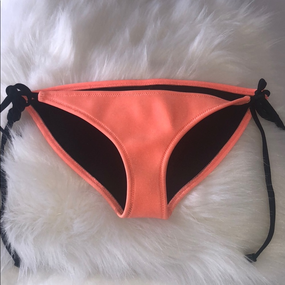 Coral Bikini (TRIANGL) *Discontinued - Picture 2 of 5